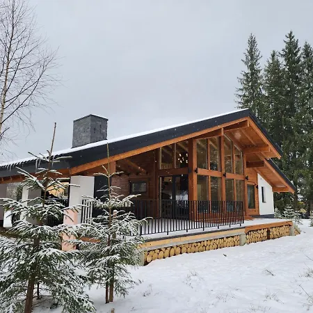 Mokhy & Nature Vorochta