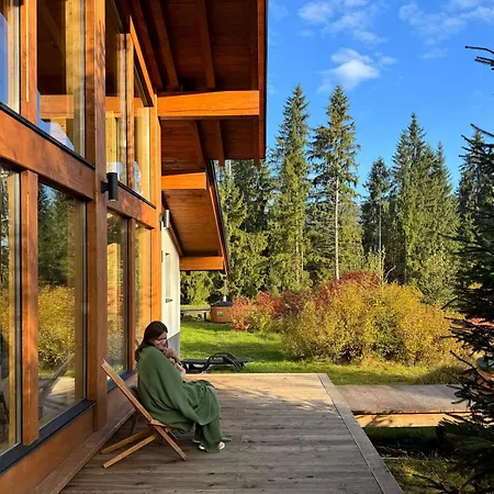 Mokhy & Nature シャレー ボロフタ